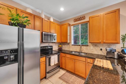 9027 18 St, Hollywood FL 33028-2501 exterior