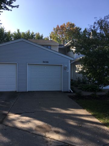 3426 Cedarview Ct, Panarama Park, IA 52722-2881