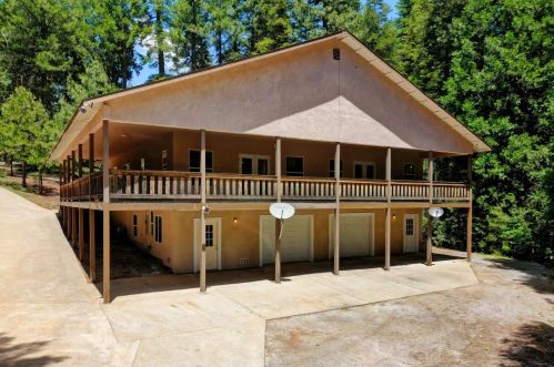 3256 York Ct, Pacific House, CA 95726-8803