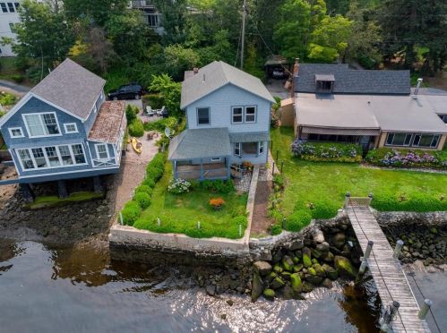 273 Riverside Dr, Tiverton, RI 02878-4205