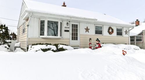 2609 63, Milwaukee WI 53219-2640 exterior