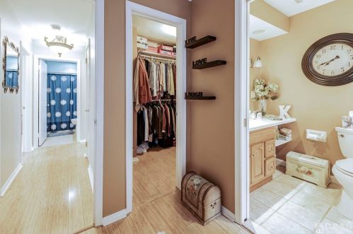 31 Portsmouth Dr, Old Bridge NJ  08857-3116 exterior