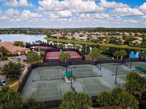 16234 Amethyst Key Dr, Wimauma FL  33598-4028 exterior