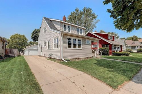 150 Hartwell Ave, Waukesha, WI 53186-6401