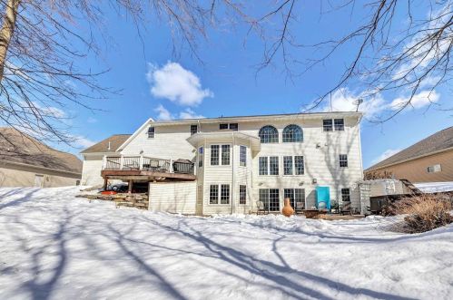 3144 Warm Springs Dr, Green Bay, WI 54311-5057