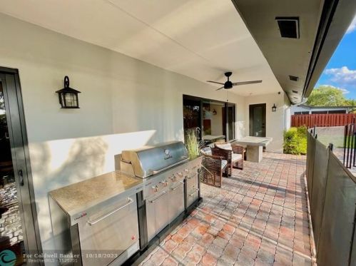 1630 118th Ter, Hollywood FL  33026-2546 exterior