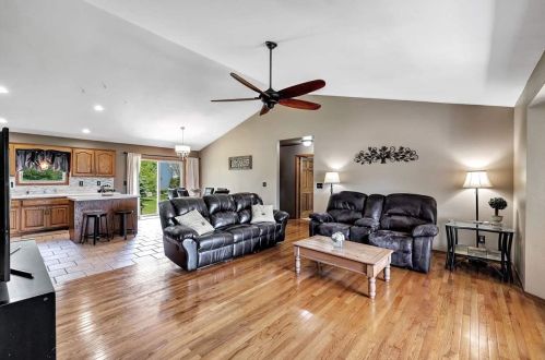 2268 Gingerwood Way, Green Bay, WI 54313-4048