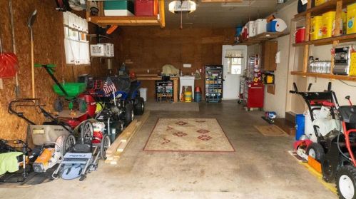 5142 Shawnee Blvd, Schnecksville PA  18078-2609 exterior