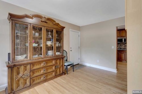 1663 River Rd, Teaneck NJ  07666-2259 exterior