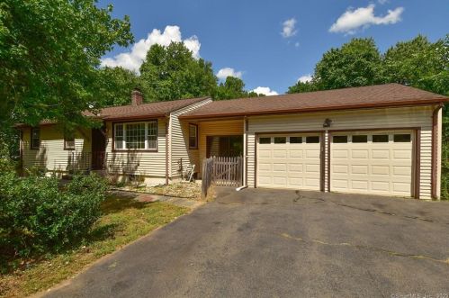 1500 Farmington Ave, Farmington, CT 06032-1007