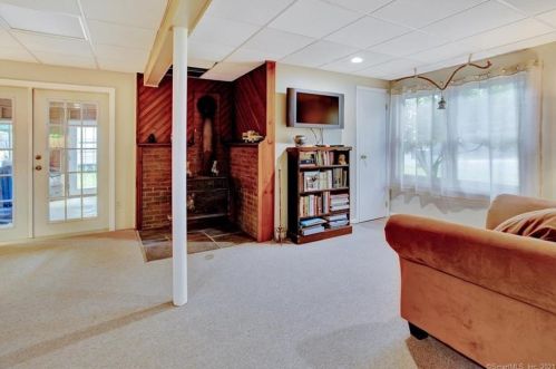 163 Stillwell Dr, Plainville CT  06062-2951 exterior