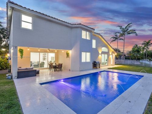 3761 144th Ave, Hollywood FL  33027-3785 exterior