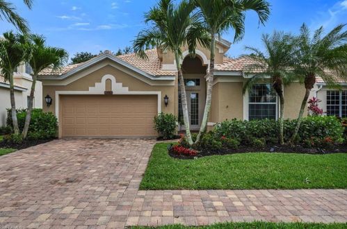 1992 Timarron Way, Naples FL  34109-3320 exterior