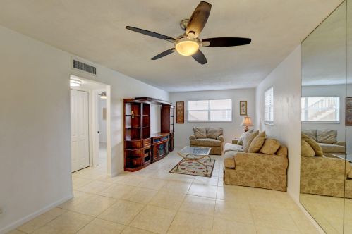 450 2nd Ave, Boca Raton, FL 33432-5924