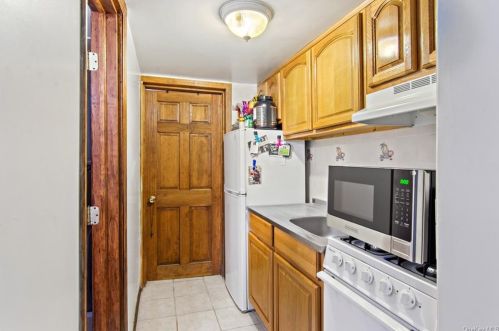 623 Faile St, Bronx NY  10474-6927 exterior
