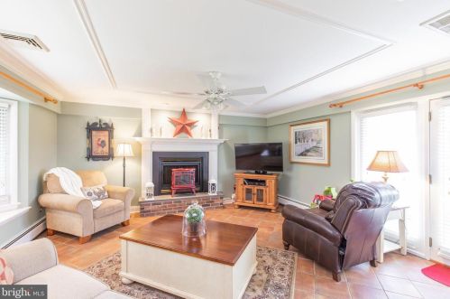 388 Smithbridge Rd, Glen Mills PA  19342-1429 exterior