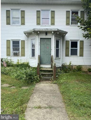 926 Main St, Shiloh, NJ 08353-8817