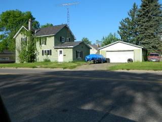 803 17th Ave, Bloomer, WI 54724-1725