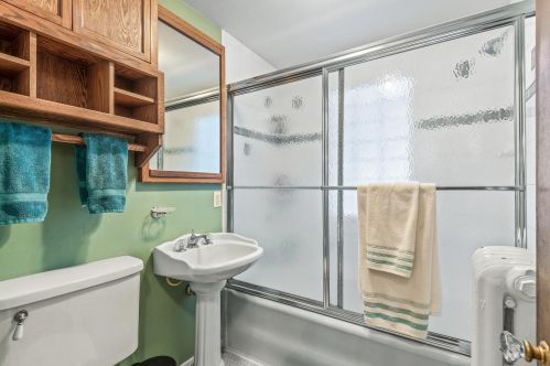 4821 Upton Ave, Minneapolis MN 55410-1806 exterior