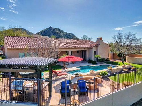 35804 27th Dr, Phoenix AZ  85086-5519 exterior