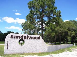 18203 Sandalwood Dr, Wildwood, FL 34785-9706