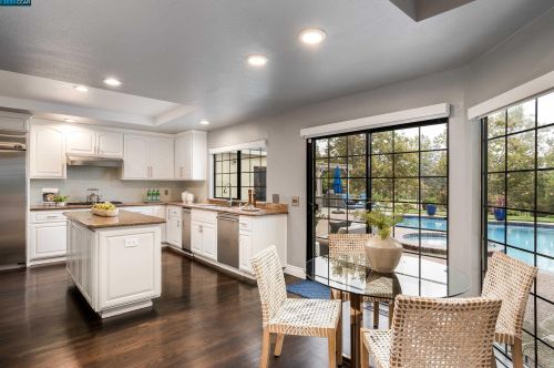 4060 Sugar Maple Dr, Danville, CA 94506-4642