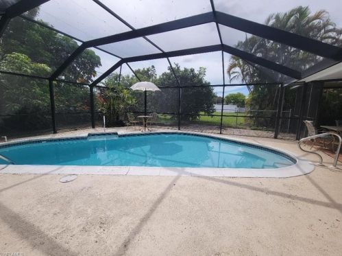 1408 36th Ter, Cape Coral, FL 33914-5158