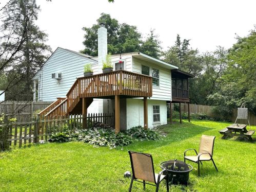 565 Van Wagner Rd, Poughkeepsie, NY 12603-1136
