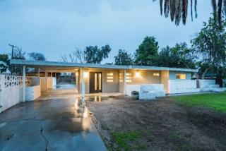 4567 Robinson Ave, Fresno, CA 93726-6204