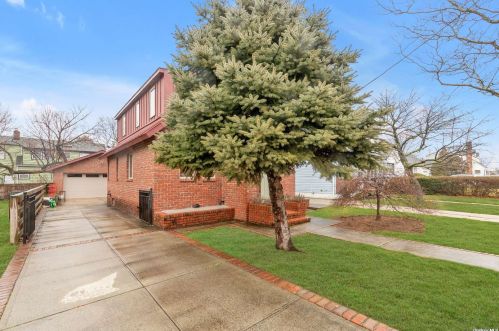 53 Webster St, Floral Park NY  11001-3609 exterior