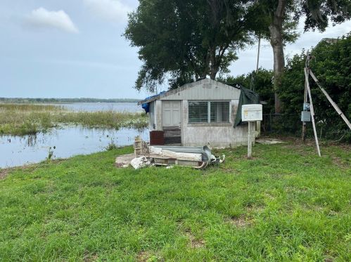 9832 110th Street Rd, Belleview FL  34420-3691 exterior