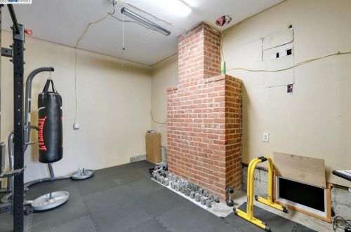 15928 Via Alamitos, San Lorenzo CA  94580-1435 exterior