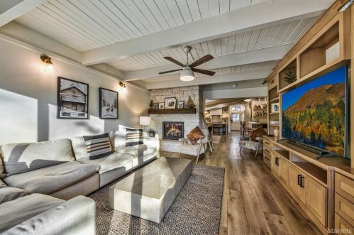 544 Tahoe Keys Blvd, South Lake Tahoe CA  96150-3313 exterior