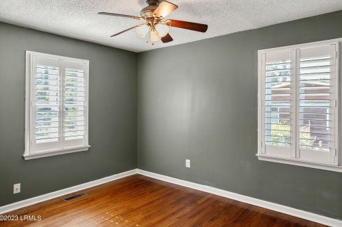 217 Burroughs Ave, Beaufort SC  29902-5307 exterior