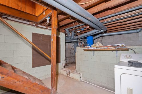 7047 Norwood Dr, Darbydale OH  43123-9643 exterior