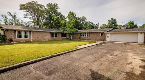 524 Dakota Rd, Bellefontaine, OH 43311-2347