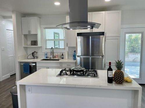 1947 Meade Ave, San Diego CA  92116-4016 exterior