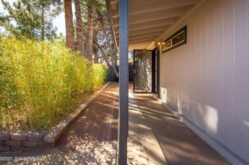 2040 Sanborn Dr, Sedona, AZ 86336-3354