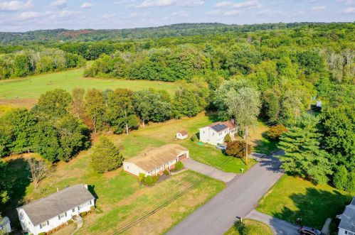 151 Rothenburgh Rd, Poughkeepsie, NY 12603-3281