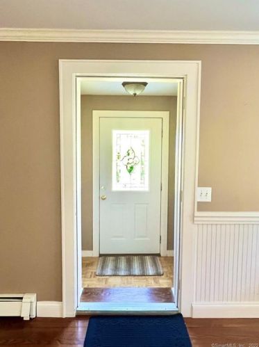 8 Sherman Ave, Bridgeport CT  06611-2335 exterior