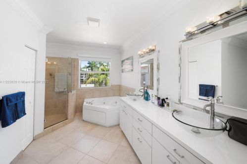 211 15th St, Dania Beach FL  33004-4244 exterior