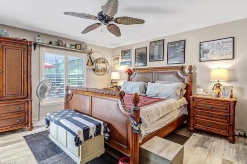 4845 20th Ave, Naples FL  34117-9125 exterior