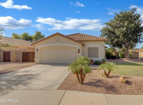 4865 Bellerive Dr, Chandler, AZ 85249-7025