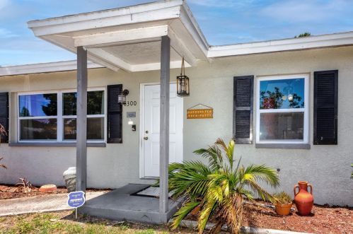 8300 53rd Way, Pinellas Park, FL 33781-1585