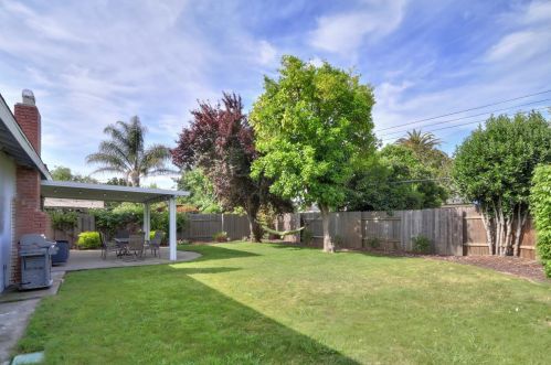 10655 Valley View Dr, Rancho Cordova CA  95670-2468 exterior