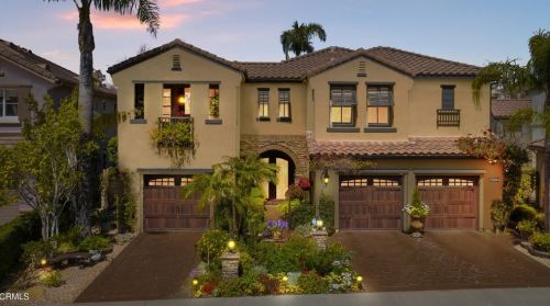 5877 Indian Pointe Dr, Simi Valley, CA 93063-5764