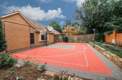 1313 Cayenne Dr, Lewisville TX  75028-3491 exterior