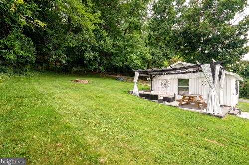 2149 Old Lancaster Pike, Swartzville PA  17569-9139 exterior