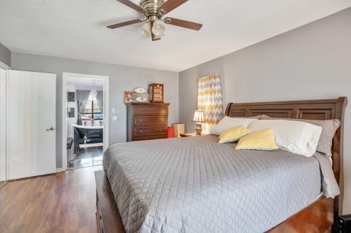 2131 Addison St, Fort Pierce FL 34984-4708 exterior