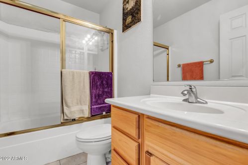 8826 12 St, Phoenix AZ 85086-7450 exterior